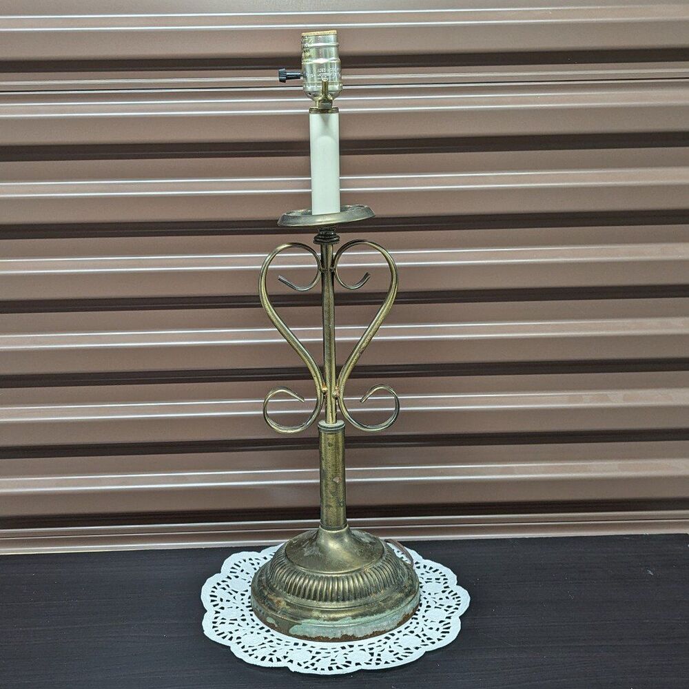 Vintage‎ MCM Gold Metal Swirl Table Lamp